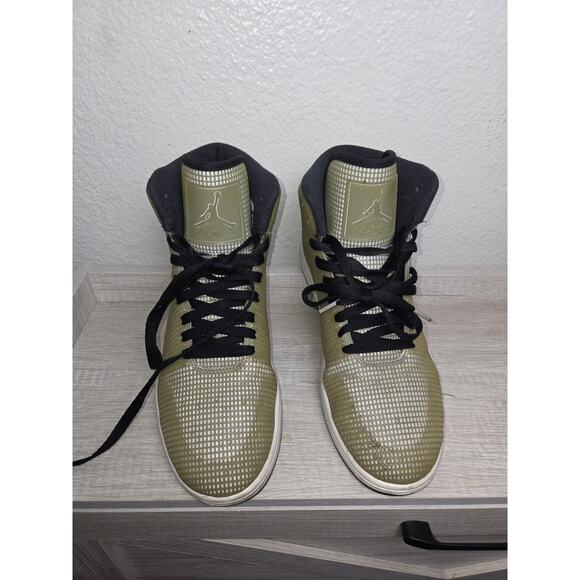 Nike Air Jordan 1 Glow Reflect Sz 8.5 Plus Venom Glow In The Dark - Picture 1 of 5